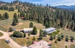 23 Woodland Dr, Garden Valley, ID 83622