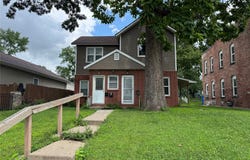 1315 E 12th Street, Des Moines, IA 50316