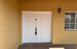 9825 NW 122nd Ter, Hialeah Gardens, FL 33018