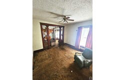 322 SW Clay ST, Topeka, KS 66606