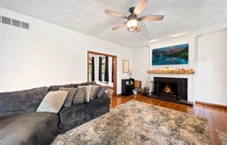 206 WINDSOR Drive, Germantown Hills, IL 61548