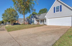6348 EASTBRIER Dr, Bartlett, TN 38135
