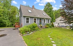10 Wintergreen Drive, Gorham, ME 04038