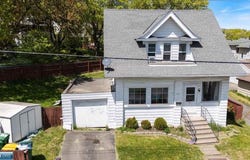 5911 Elinor St., Duluth, MN 55807