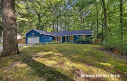 15155 Hickory Street, Spring Lake, MI 49456