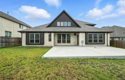 916 Park Vista Drive, Justin, TX 76247