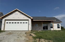 1212 S Walnut Street, Cameron, MO 64429