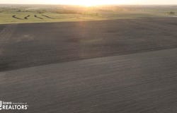 2598 El Paso Ave, Redfield, IA 50233