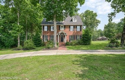 101 Sandpiper Loop, Crossville, TN 38555