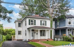 21 Pine Street, Petersburg, VA 23803