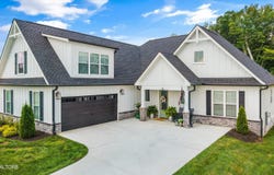 174 Bittersweet Lane, Lenoir City, TN 37771