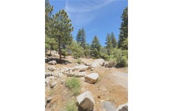 2526 Ridge Road, Running Springs, CA 92382
