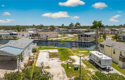 8 Galleon Way, Fort Myers Beach, FL 33931