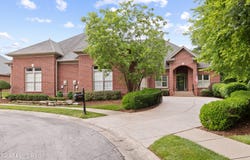 14601 Landon Ct, Louisville, KY 40245