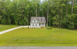 107 E Morning Glory Drive, Minnesott Beach, NC 28510