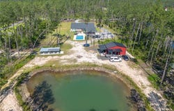 121 Farms Edge Road S, Manor, GA 31550
