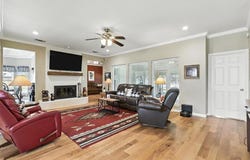 220 S Fork Drive, Hudson Oaks, TX 76087