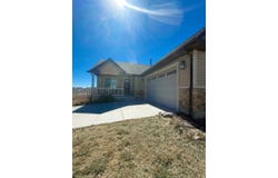1612 E SHADOW Dr, Eagle Mountain, UT 84005