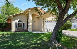 934 Cedarcrest Drive, Pueblo, CO 81005
