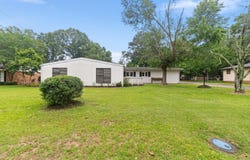2902 Williamsburg Rd., Hattiesburg, MS 39402