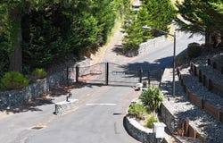 7774 ZOE Dr, Brookings, OR 97415
