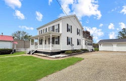 370 W CARTER Street, Fairview, IL 61432