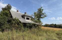 Clark Station Rd, Louisville, KY 40023