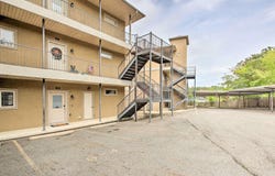 117 Lookout Pt, Hot Springs, AR 71913