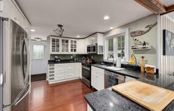 15 Palmer Rd, Beverly, MA 01915