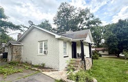 1004 Roach Street, Mayodan, NC 27027
