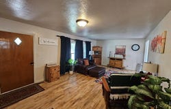 1317 & 1318 Parkview Ave, Lamar, CO 81052
