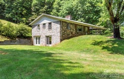 145 Appalachian Drive, Burnsville, NC 28714