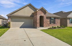 203 Broussard Hill Drive, Broussard, LA 70518