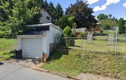 900 Ridge Street, Easton, PA 18042