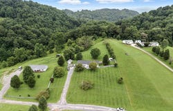 17977 Overlook Dr Drive, Abingdon, VA 24210