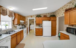 145 MARSHALL BOULEVARD, STATE COLLEGE, PA 16803