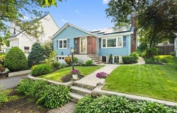 22 Cumner Ave, Melrose, MA 02176