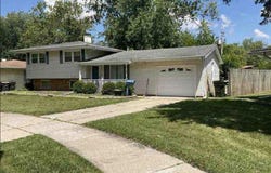 18917 Lorenz Avenue, Lansing, IL 60438