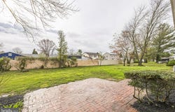 25 THORNHILL LANE, WILLINGBORO, NJ 08046