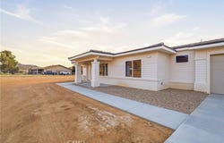 15168 Barbara, Apple Valley, CA 92307