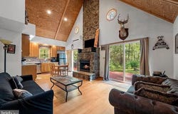 393 TIMBER RUN RD, MATHIAS, WV 26812