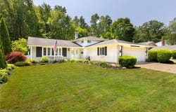 27933 Edgepark Boulevard, North Olmsted, OH 44070