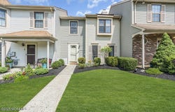 38 Devon Court, Robbinsville, NJ 08691