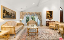16230 Meadowcrest Rd, Sherman Oaks, CA 91403