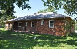 106 Bedford Street, King City, MO 64463