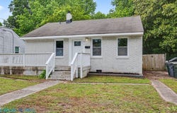 6 Capps Qtrs, Hampton, VA 23669