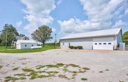 1091 Garfield Ave, WestLiberty, IA 52776