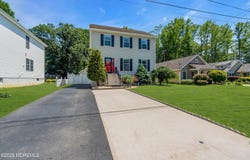 14 Evan Avenue, East Windsor, NJ 08520