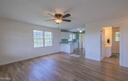 124 Maple Crest Circle, Surgoinsville, TN 37873