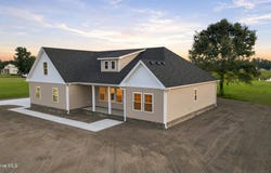 446 Pointe Vista Drive, Elizabeth City, NC 27909